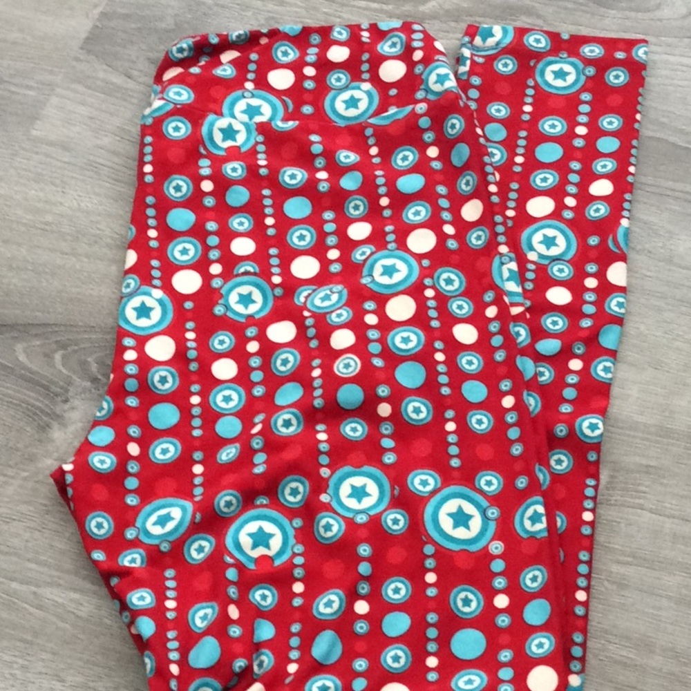 😍LulaRoe Unicorn Marvel Leggings😍